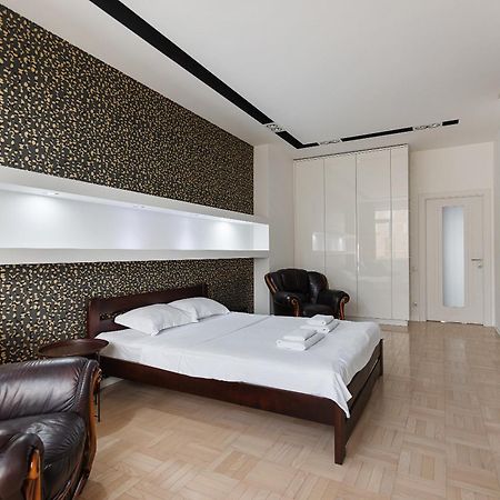 Odesa Pearl Apartments Exterior photo